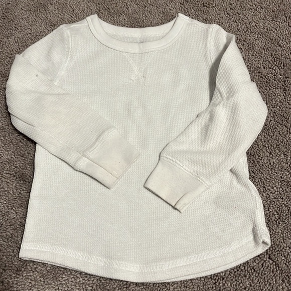 🎊 2/$20  Toddler boy Old Navy shirts Lot 🎊 - Picture 7 of 8